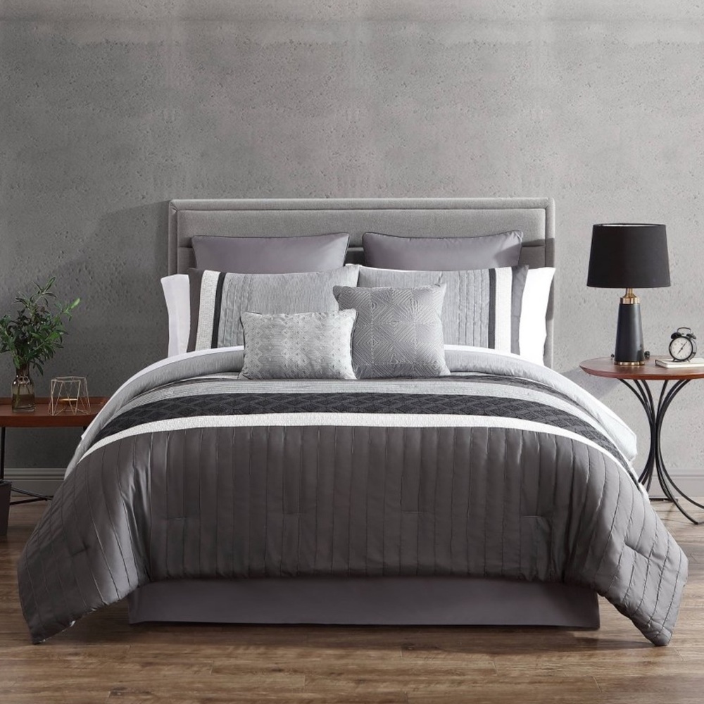 ✨NEW✨ QUEEN 8 Piece Rossi Comforter Set Bedding Comforter Sham Winter Cozy Warm